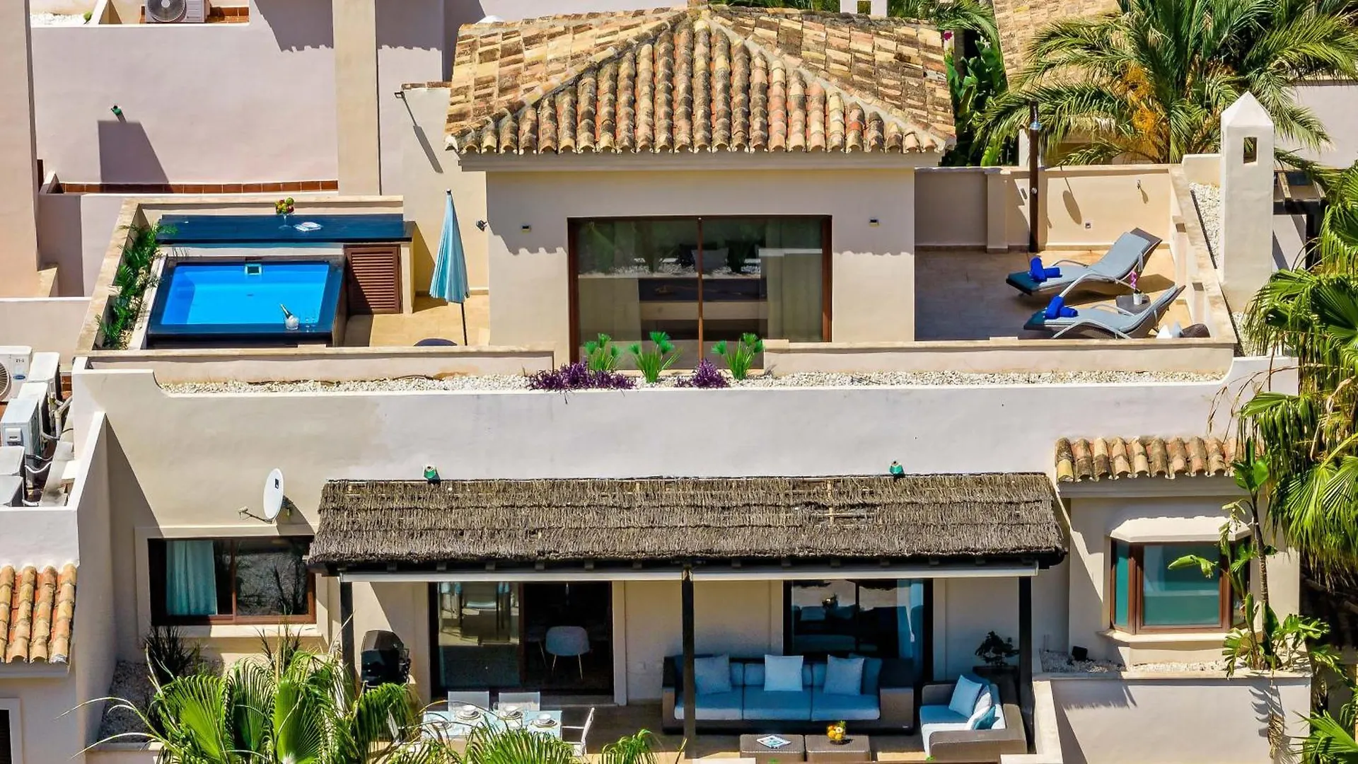 Vacation Marbella: Private Heated Pool Retreat Near Puerto Banus Apartment