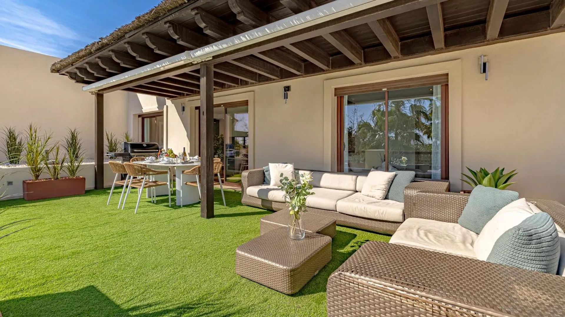 Vacation Marbella: Private Heated Pool Retreat Near Puerto Banus Apartment  Marbella